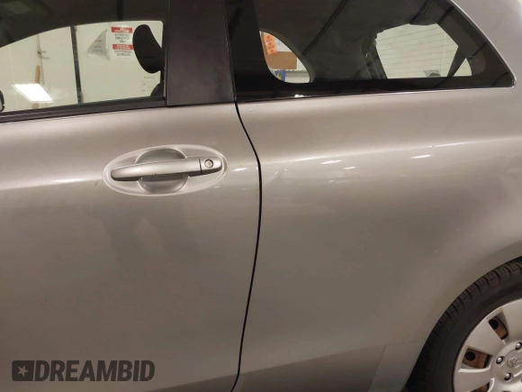 2008 Toyota Yaris с VIN JTDJT923785141637, выставлен на аукционе IAAI как лот 42121149 с пробегом 135 719 миль миль и . История ставок и продаж доступна на DreamBid. Изображение 17.