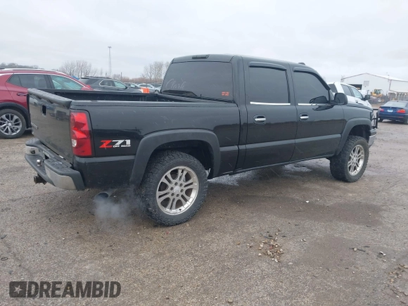 2006 Chevrolet Silverado 1500 LT1 with VIN 2GCEK13Z261356091, listed as a IAAI auction lot 41734558 with 247,209 mi miles. Bid and sale history available at carsss.com. Image 4.