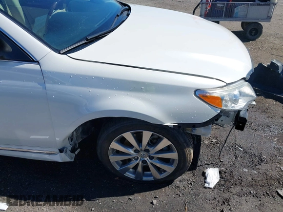 2011 Toyota Avalon with VIN 4T1BK3DB6BU371154, listed as a IAAI auction lot 41722144 with 204,575 mi miles and . Bid and sale history available at DreamBid. Image 18.