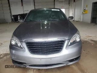 2012 Chrysler 200 S with VIN 1C3CCBHG8CN176470, listed as a Copart auction lot 47597605 with 201,572 mi miles and Salvage Title. Bid and sale history available at carsss.com. Image 5.