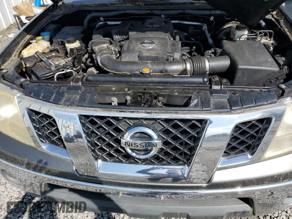 2009 Nissan Frontier SE z VIN 1N6AD06W99C425908, wystawiony jako Copart lot #61656095 z przebiegiem 145 489 mil mil oraz Czysty tytuł • Clean title. Historia ofert i sprzedaży dostępna na DreamBid. Obrazek 11.
