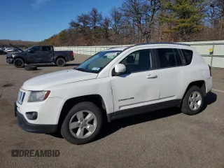 2014 Jeep Compass Latitude with VIN 1C4NJCEAXED503122, listed as a Copart auction lot 49722855 with 111,877 mi miles and Salvage Title. Bid and sale history available at carsss.com. Image 1.