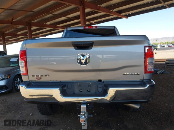 2022 Ram 2500 Big Horn z VIN 3C6UR5DLXNG306254, wystawiony jako IAAI lot #42191332 z przebiegiem 54 189 mil mil oraz . Historia ofert i sprzedaży dostępna na DreamBid. Obrazek 16.