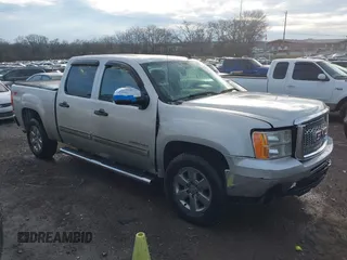 2010 GMC Sierra 1500 SLE z VIN 3GTRCVE0XAG117991, wystawiony jako IAAI lot #41549994 z przebiegiem 245 256 mil mil oraz . Historia ofert i sprzedaży dostępna na DreamBid. Obrazek 1.