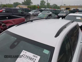 2022 GMC Terrain SLE z VIN 3GKALTEV7NL126632, wystawiony jako IAAI lot #42355052 z przebiegiem 44 777 mil mil oraz . Historia ofert i sprzedaży dostępna na DreamBid. Obrazek 6.