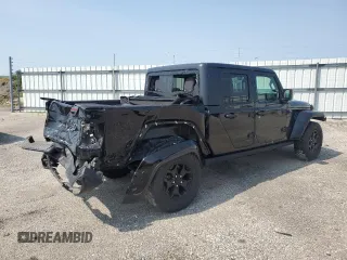 2021 Jeep Gladiator Willys z VIN 1C6HJTAG4ML600996, wystawiony jako Copart lot #59465435 z przebiegiem 62 574 mil mil oraz Szkoda całkowita • Salvage title. Historia ofert i sprzedaży dostępna na DreamBid. Obrazek 3.
