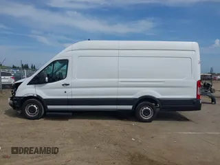 2022 Ford Transit Cargo with VIN 1FTBW3XG9NKA84214, listed as a IAAI auction lot 42033413 with 6,746 mi miles and . Bid and sale history available at DreamBid. Image 15.