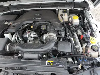 2021 Jeep Wrangler Unlimited Rubicon with VIN 1C4HJXFG0MW521638, listed as a Copart auction lot 69140455 with 44,275 mi miles and Salvage title. Bid and sale history available at DreamBid. Image 16.