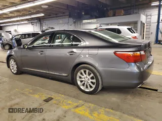2012 Lexus LS 460 z VIN JTHCL5EF5C5012603, wystawiony jako Copart lot #79116934 z przebiegiem 112 763 mil mil oraz Szkoda całkowita • Salvage title. Historia ofert i sprzedaży dostępna na DreamBid. Obrazek 2.