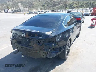 2017 Nissan Altima S z VIN 1N4AL3AP9HC173928, wystawiony jako IAAI lot #41884621 z przebiegiem 73 217 mil mil oraz . Historia ofert i sprzedaży dostępna na DreamBid. Obrazek 4.