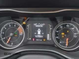 2019 Jeep Cherokee Latitude Plus with VIN 1C4PJLLX2KD216224, listed as a IAAI auction lot 41291181 with 79,111 mi miles. Bid and sale history available at carsss.com. Image 15.