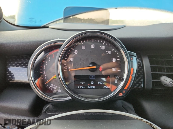 2018 MINI Convertible Cooper S с VIN WMWWG9C58J3E39013, выставлен на аукционе Copart как лот 58946435 с пробегом 66 992 миль миль и На запчасти • Non repairable. История ставок и продаж доступна на DreamBid. Изображение 9.