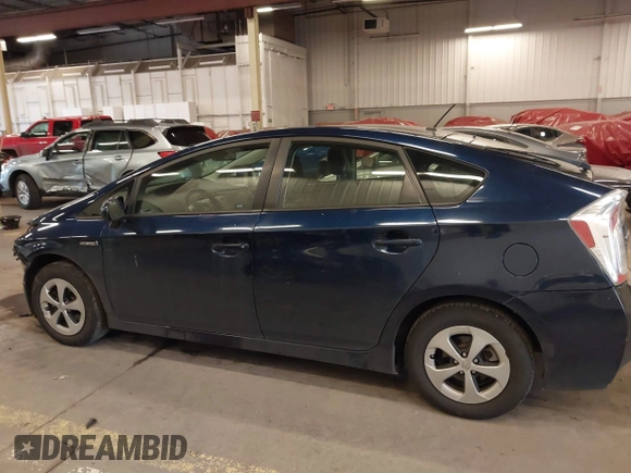 2013 Toyota Prius One with VIN JTDKN3DU8D1730070, listed as a IAAI auction lot 41831762 with 186,192 mi miles. Bid and sale history available at carsss.com. Image 15.