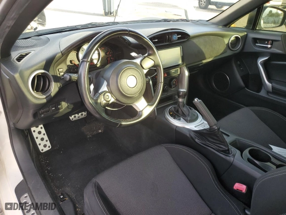 2017 Toyota 86 with VIN JF1ZNAA18H8710515, listed as a Copart auction lot 68642022 with NaN miles. Bid and sale history available at carsss.com. Image 8.
