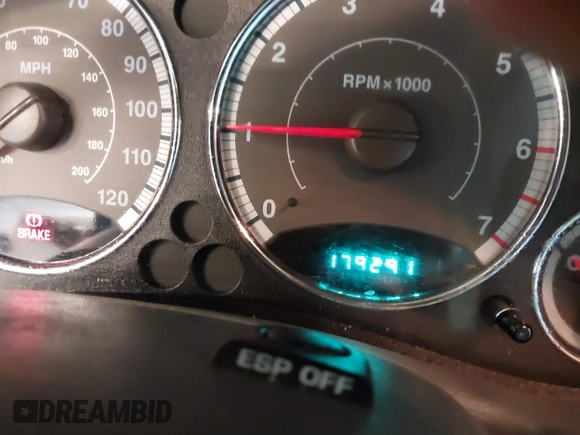 2007 Jeep Liberty Limited z VIN 1J4GL58K87W508744, wystawiony jako IAAI lot #40986728 z przebiegiem 179 291 mil mil oraz . Historia ofert i sprzedaży dostępna na DreamBid. Obrazek 7.