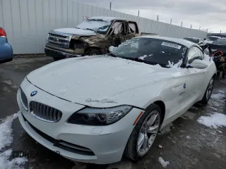 2009 BMW Z4 sDrive30i with VIN WBALM53529E160965, listed as a Copart auction lot 49250395 with 119,827 mi miles and Salvage Title. Bid and sale history available at carsss.com. Image 1.