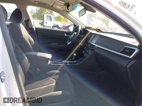 2019 Kia Optima LX with VIN 5XXGT4L33KG324175, listed as a IAAI auction lot 42139795 with 105,273 mi miles. Bid and sale history available at carsss.com. Image 5.
