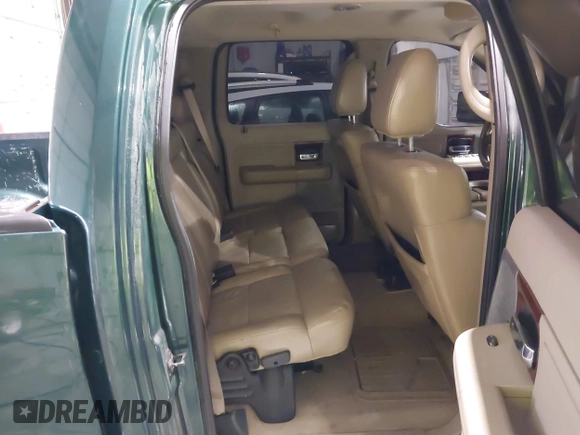 2007 Ford F-150 XLT with VIN 1FTPW14V07FA71702, listed as a IAAI auction lot 41902242 with 284,124 mi miles. Bid and sale history available at carsss.com. Image 8.