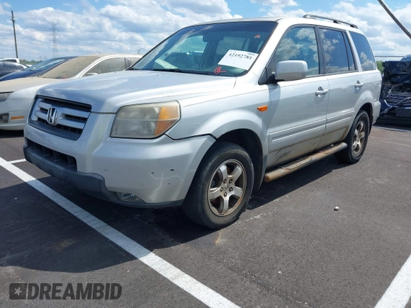 2008 Honda Pilot EX-L with VIN 5FNYF28558B016026, listed as a IAAI auction lot 42192781 with 271,829 mi miles and . Bid and sale history available at DreamBid. Image 2.