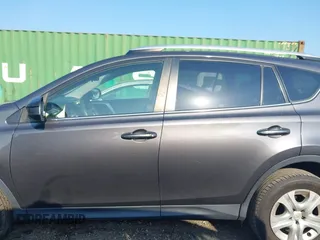 2014 Toyota RAV4 LE z VIN JTMZFREV9E5018084, wystawiony jako IAAI lot #42573040 z przebiegiem 168 661 mil mil oraz . Historia ofert i sprzedaży dostępna na DreamBid. Obrazek 14.