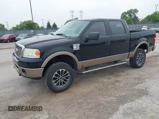 2006 Ford F-150 XLT z VIN 1FTPW14576FB34065, wystawiony jako IAAI lot #42500162 z przebiegiem 212 114 mil mil oraz . Historia ofert i sprzedaży dostępna na DreamBid. Obrazek 2.
