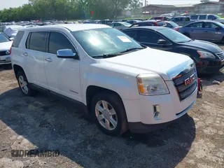 2012 GMC Terrain SLE-1 z VIN 2GKALMEK7C6357656, wystawiony jako IAAI lot #42057938 z przebiegiem 155 950 mil mil oraz . Historia ofert i sprzedaży dostępna na DreamBid. Obrazek 1.