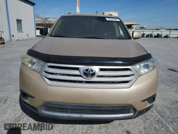 2011 Toyota Highlander z VIN 5TDBK3EHXBS058703, wystawiony jako Copart lot #50528895 z przebiegiem 185 124 mil mil oraz Czysty tytuł • Clean title. Historia ofert i sprzedaży dostępna na DreamBid. Obrazek 5.