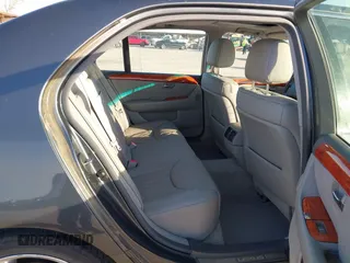 2005 Lexus LS 430 with VIN JTHBN36F155026302, listed as a IAAI auction lot 41974790 with 157,902 mi miles. Bid and sale history available at carsss.com. Image 8.
