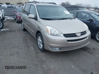 2005 Toyota Sienna XLE with VIN 5TDBA22C75S035261, listed as a IAAI auction lot 41160587 with 183,888 mi miles. Bid and sale history available at carsss.com. Image 1.