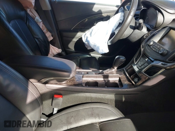 2015 Buick LaCrosse Leather with VIN 1G4GB5G30FF110697, listed as a IAAI auction lot 41331963 with 125,845 mi miles. Bid and sale history available at carsss.com. Image 5.
