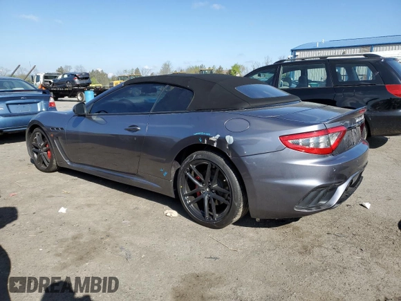 2018 Maserati GranTurismo Sport z VIN ZAM45VMAXJ0310303, wystawiony jako Copart lot #49812583 z przebiegiem 35 520 mil mil oraz . Historia ofert i sprzedaży dostępna na DreamBid. Obrazek 2.