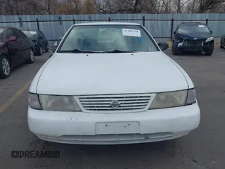 1996 Nissan Sentra XE z VIN 3N1AB41D2TL013267, wystawiony jako IAAI lot #41505728 z przebiegiem 232 387 mil mil oraz . Historia ofert i sprzedaży dostępna na DreamBid. Obrazek 12.
