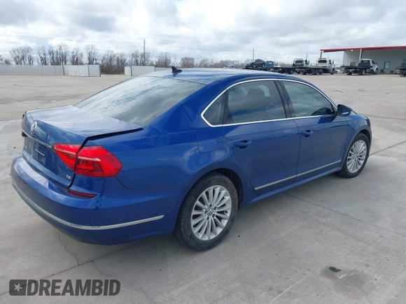 2016 Volkswagen Passat SE z VIN 1VWBS7A36GC037208, wystawiony jako IAAI lot #41461379 z przebiegiem 22 375 mil mil oraz . Historia ofert i sprzedaży dostępna na DreamBid. Obrazek 4.