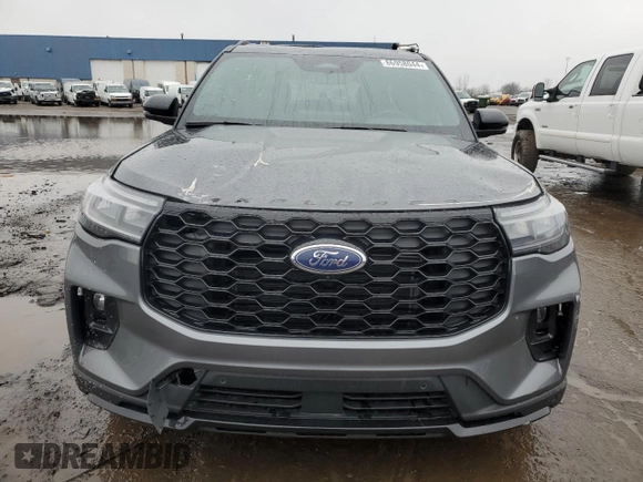 2025 Ford Explorer ST-Line with VIN 1FMUK8KH0SGA05900, listed as a Copart auction lot 86958044 with 1,802 mi miles and Non Repairable. Bid and sale history available at carsss.com. Image 5.
