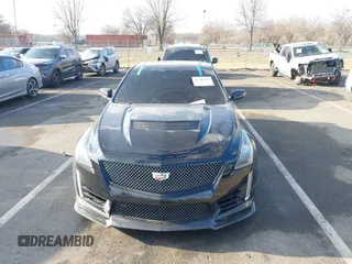 2016 Cadillac CTS-V z VIN 1G6A15S69G0148435, wystawiony jako IAAI lot #41306543 z przebiegiem 22 045 mil mil oraz . Historia ofert i sprzedaży dostępna na DreamBid. Obrazek 12.