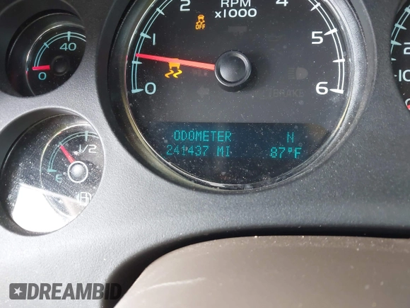 2013 GMC Yukon SLT with VIN 1GKS1CE00DR225296, listed as a IAAI auction lot 41854049 with 241,437 mi miles. Bid and sale history available at carsss.com. Image 15.