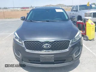 2017 Kia Sorento LX with VIN 5XYPG4A30HG277019, listed as a IAAI auction lot 42101139 with 73,269 mi miles. Bid and sale history available at carsss.com. Image 12.
