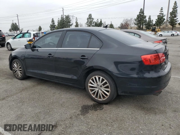 2014 Volkswagen Jetta SEL z VIN 3VWL17AJ8EM440253, wystawiony jako Copart lot #55537115 z przebiegiem 143 980 mil mil oraz Czysty tytuł • Clean title. Historia ofert i sprzedaży dostępna na DreamBid. Obrazek 2.