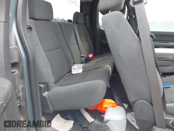 2007 Chevrolet Silverado 1500 1LT with VIN 1GCEK19087Z649494, listed as a IAAI auction lot 41913771 with 196,954 mi miles and . Bid and sale history available at DreamBid. Image 8.