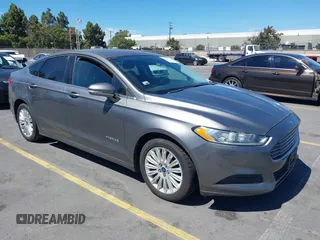 2013 Ford Fusion SE Hybrid with VIN 3FA6P0LU8DR164077, listed as a IAAI auction lot 42827175 with 177,613 mi miles and . Bid and sale history available at DreamBid. Image 1.