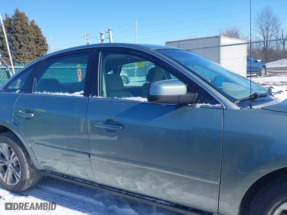 2006 Ford Five Hundred SE with VIN 1FAFP23146G119696, listed as a IAAI auction lot 41599381 with 184,040 mi miles. Bid and sale history available at carsss.com. Image 13.