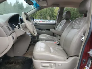 2005 Toyota Sienna CE z VIN 5TDZA23C15S320163, wystawiony jako Copart lot #57182215 z przebiegiem 205 439 mil mil oraz Czysty tytuł • Clean title. Historia ofert i sprzedaży dostępna na DreamBid. Obrazek 7.