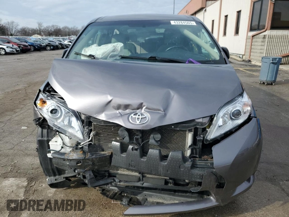 2016 Toyota Sienna L with VIN 5TDZK3DCXGS690788, listed as a Copart auction lot 43284565 with 154,559 mi miles and Salvage title. Bid and sale history available at DreamBid. Image 5.