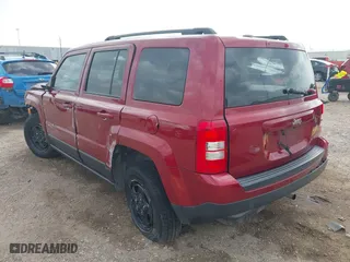2016 Jeep Patriot Sport with VIN 1C4NJPBB4GD777312, listed as a IAAI auction lot 41906384 with 154,751 mi miles. Bid and sale history available at carsss.com. Image 3.