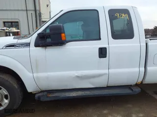 2011 Ford Super Duty F-250 SRW XL with VIN 1FT7X2A6XBEA52525, listed as a IAAI auction lot 41589289 with 313,380 mi miles. Bid and sale history available at carsss.com. Image 6.