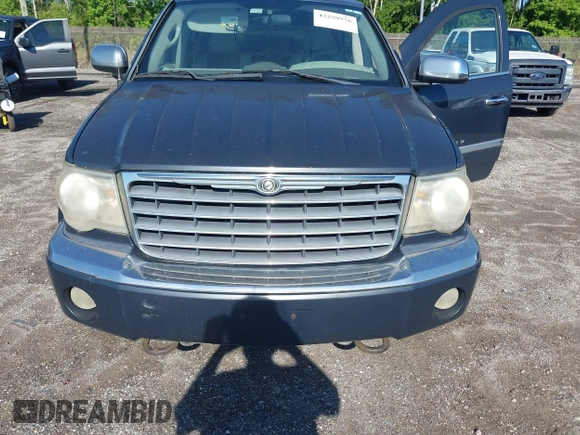 2008 Chrysler Aspen Limited z VIN 1A8HW58228F158488, wystawiony jako IAAI lot #42259976 z przebiegiem 164 330 mil mil oraz . Historia ofert i sprzedaży dostępna na DreamBid. Obrazek 6.