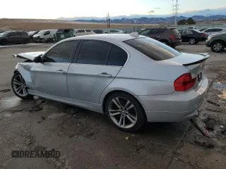 2008 BMW 3 Series 335xi z VIN WBAVD53548A010290, wystawiony jako Copart lot #84556844 z przebiegiem 100 758 mil mil oraz Szkoda całkowita • Salvage title. Historia ofert i sprzedaży dostępna na DreamBid. Obrazek 2.