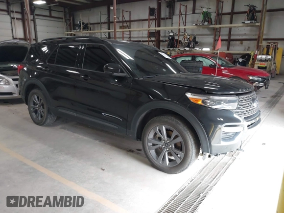 2022 Ford Explorer XLT z VIN 1FMSK8DH8NGA68848, wystawiony jako IAAI lot #41996766 z przebiegiem 48 191 mil mil oraz . Historia ofert i sprzedaży dostępna na DreamBid. Obrazek 1.