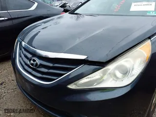 2012 Hyundai Sonata GLS with VIN 5NPEB4AC5CH475957, listed as a IAAI auction lot 41664808 with 201,290 mi miles. Bid and sale history available at carsss.com. Image 17.
