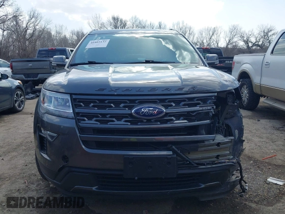 2018 Ford Explorer XLT with VIN 1FM5K8D84JGB01514, listed as a IAAI auction lot 41803132 with 59,107 mi miles and . Bid and sale history available at carsss.com. Image 13.